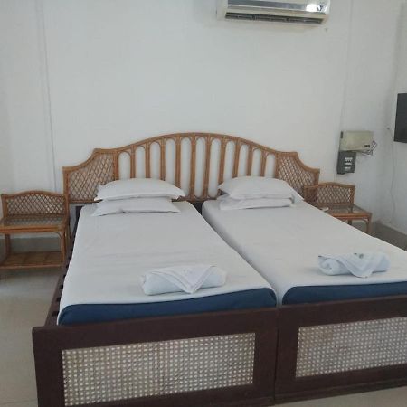 Kadmath Beach Resort Kadmath Island Екстериор снимка