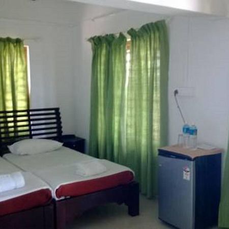 Kadmath Beach Resort Kadmath Island Екстериор снимка